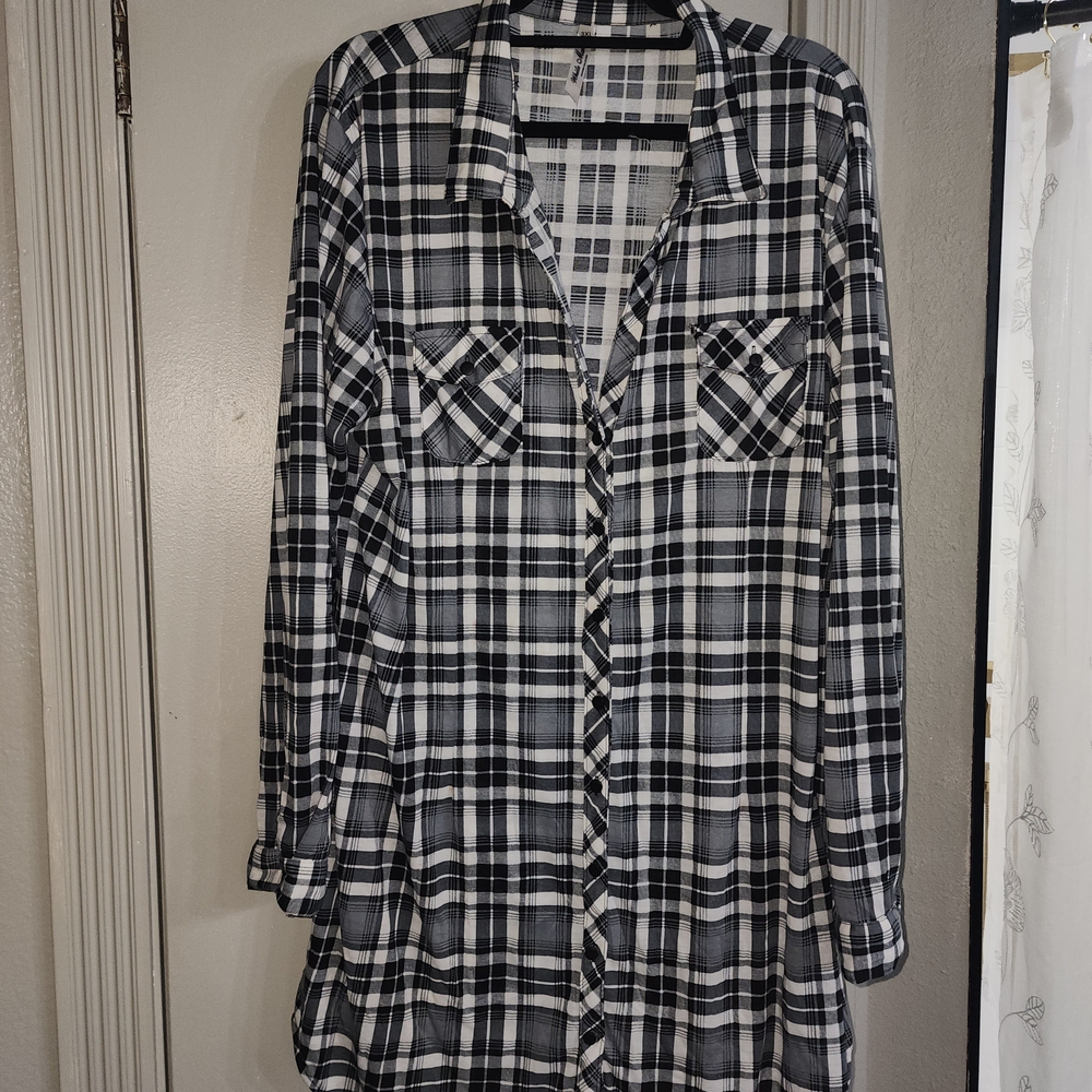 White Mark Black and White Plaid Button‑Front Midi Dress